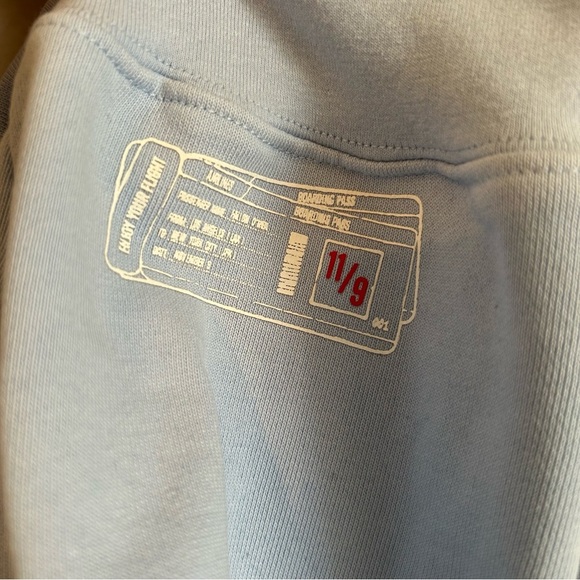 Colleen Hoover Womens November 9 Relaxed Fit Light Blue Crewneck Sweatshirt, XXL - Picture 11 of 13